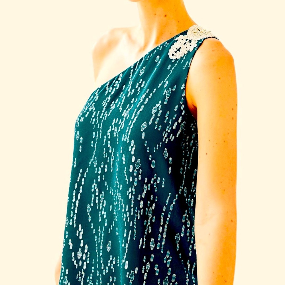 Lilly Pulitzer one shoulder Sienna top